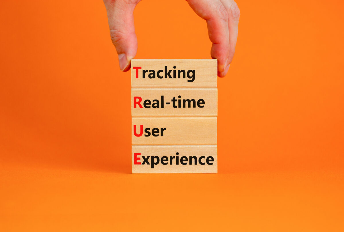 Verbinden Sie Menschen, Fahrzeuge & Inventar - Trackerando.de
